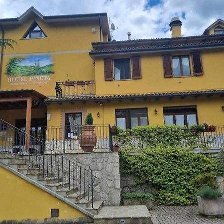 Hotel Pineta Ristorante Country House In Fabriano Campodonico  Exteriör bild