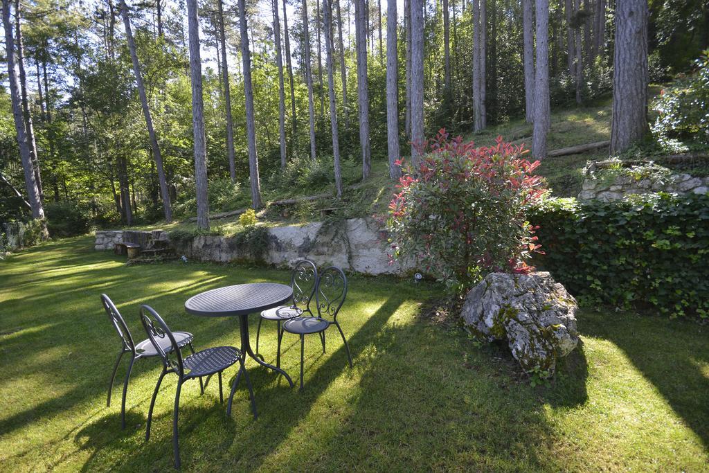 Hotel Pineta Ristorante Country House In Fabriano Campodonico  Exteriör bild
